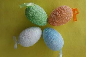 Sklep włókienniczy kolorowe jajka do zawieszenia