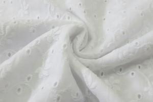 Sklep włókienniczy tkanina biała